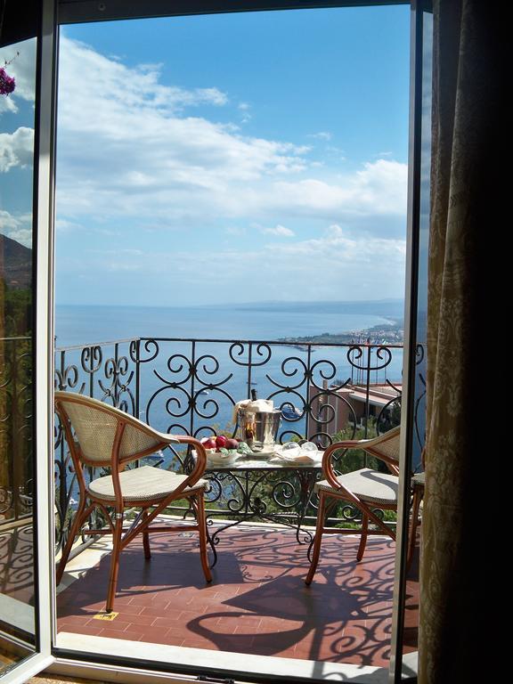 Triple Room with Sea View,699937738:JPEG
